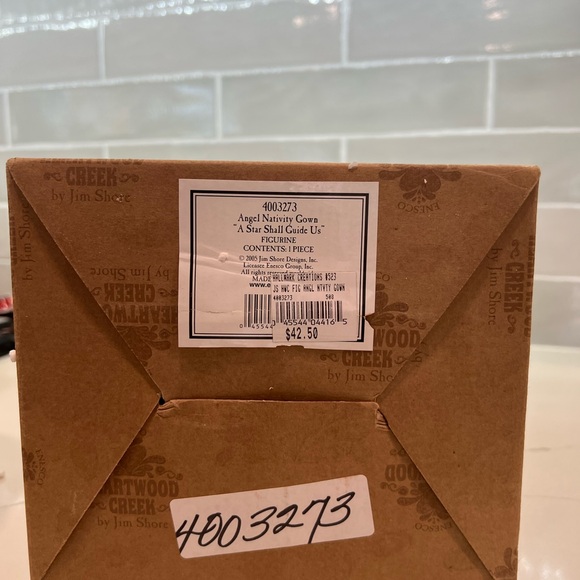 Jim Shore “A Star Shall Guide Us” 2005 Christmas Angel Figurine - Picture 11 of 12